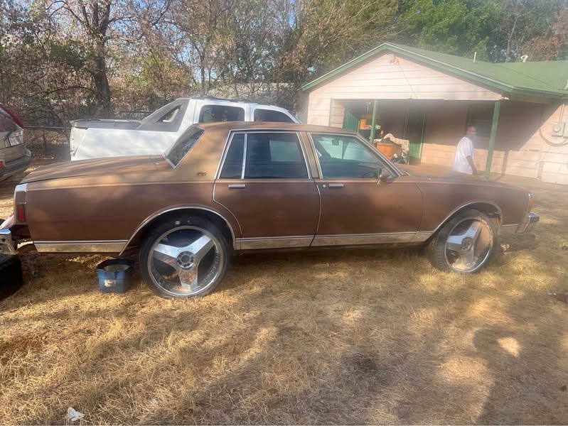 1987 Chevrolet Caprice Classic - Sedan 4D