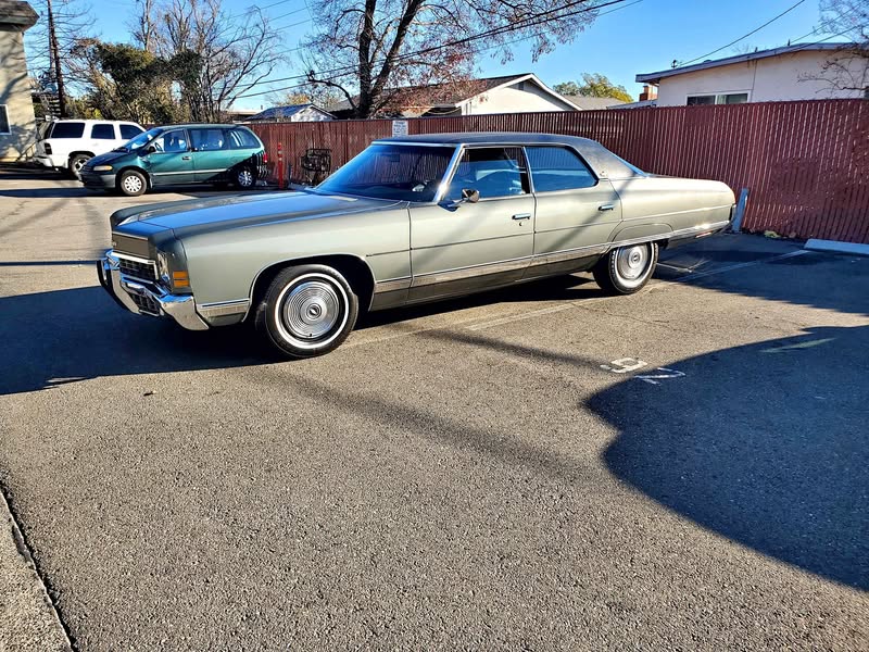 1972 Chevrolet Caprice Classic - Sedan 4D