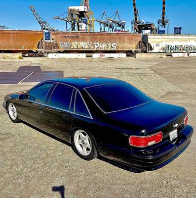 1994 Chevrolet Caprice Classic - Sedan 4D