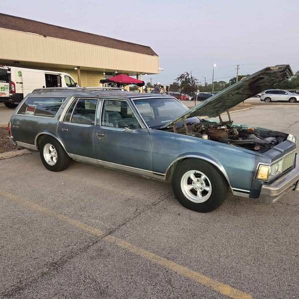 1979 Chevrolet Caprice Classic - Wagon 4D