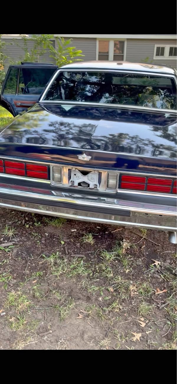1990 Chevrolet Caprice Classic - Sedan 4D