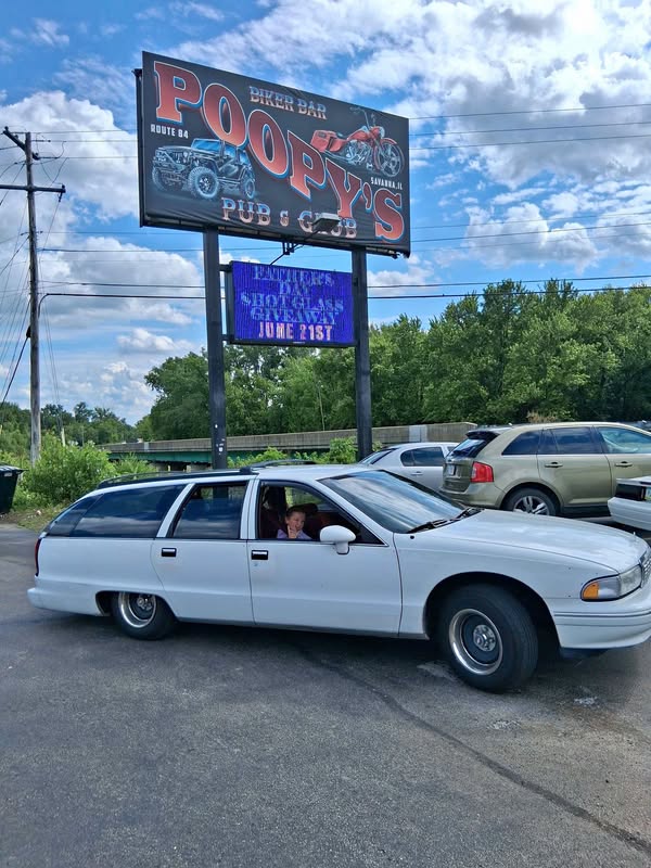 1994 Chevrolet Caprice Classic - Wagon 4D