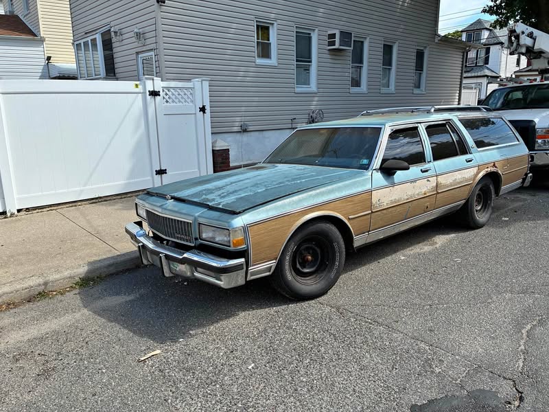 1987 Chevrolet Caprice Classic - Wagon 4D