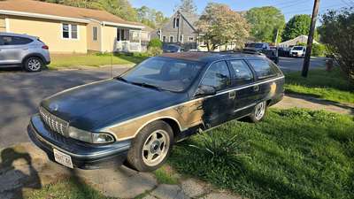 1996 Chevrolet Caprice Classic - Wagon 4D