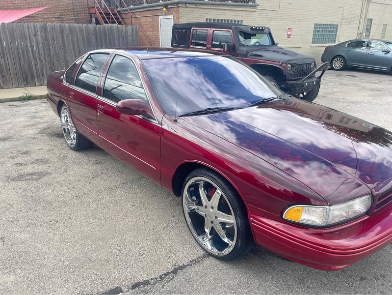 1995 Chevrolet Caprice Classic - LS Sedan 4D