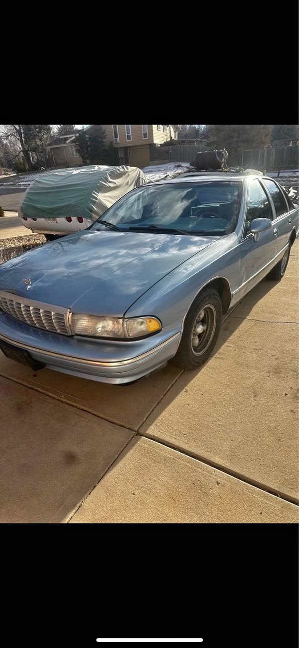 1993 Chevrolet Caprice Classic - Sedan 4D