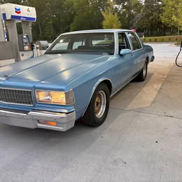 1996 Chevrolet Caprice Classic - Sedan 4D