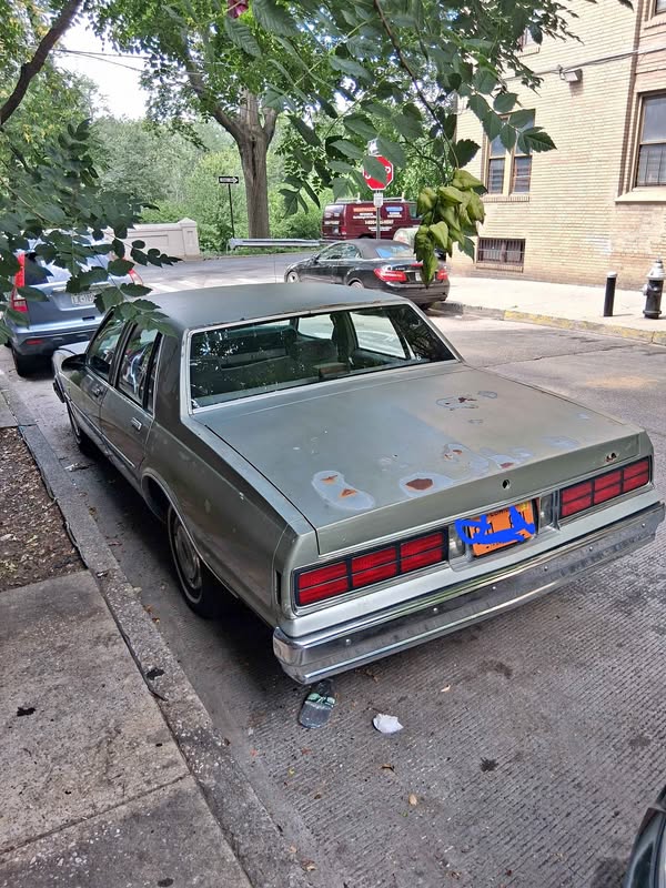 1986 Chevrolet Caprice - Sedan 4D