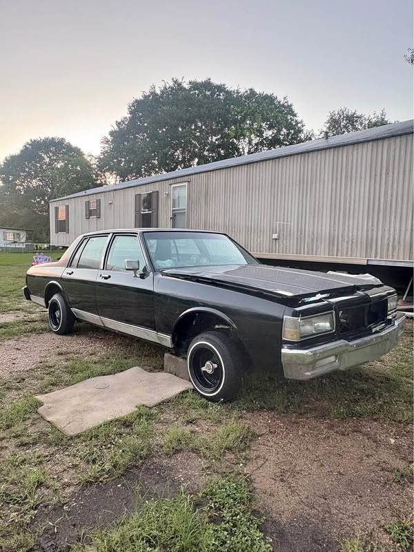 1986 Chevrolet Caprice - LS Sedan 4D