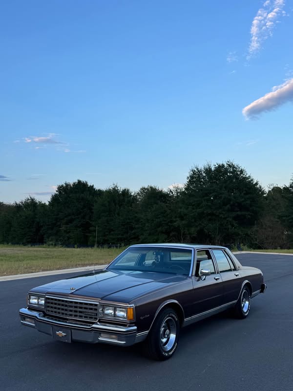 1984 Chevrolet Caprice Classic - Sedan 4D