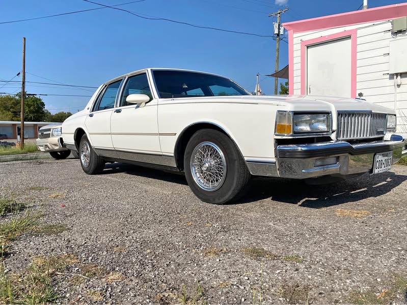 1989 Chevrolet Caprice Classic - LS Sedan 4D