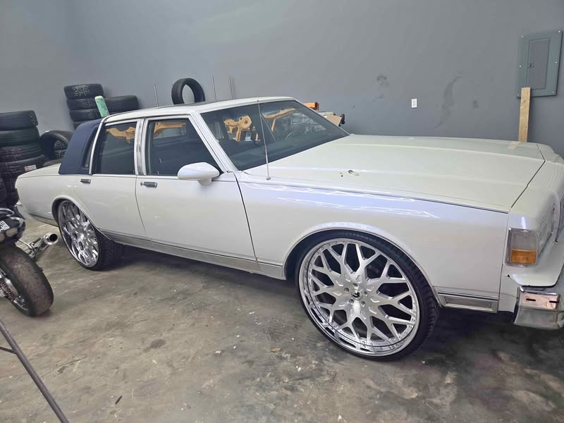 1987 Chevrolet Caprice Classic - LS Sedan 4D