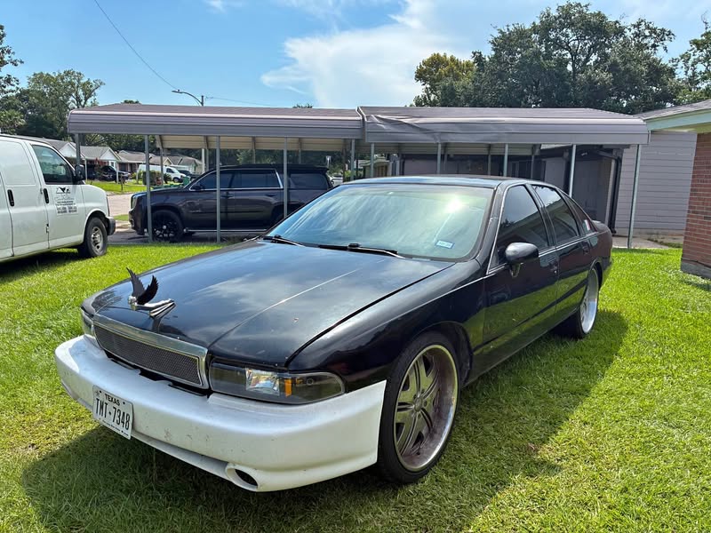 1993 Chevrolet Caprice Classic - Sedan 4D
