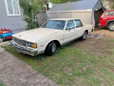 1985 Chevrolet Caprice Classic - Sedan 4D