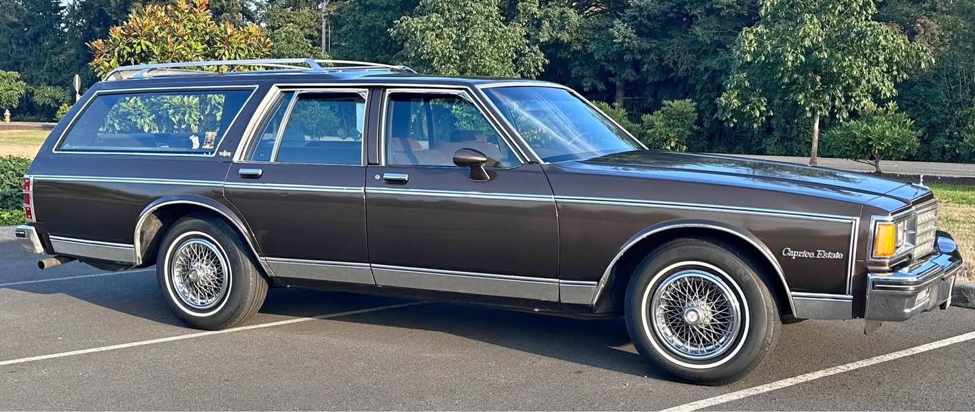 1984 Chevrolet Caprice Classic - Wagon 4D