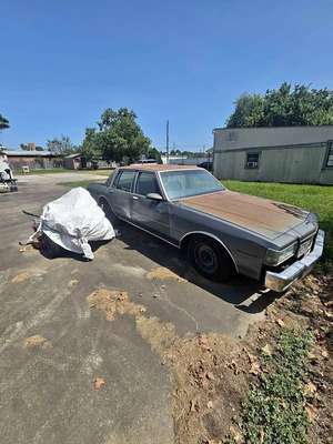 1988 Chevrolet Caprice - Classic Sedan 4D