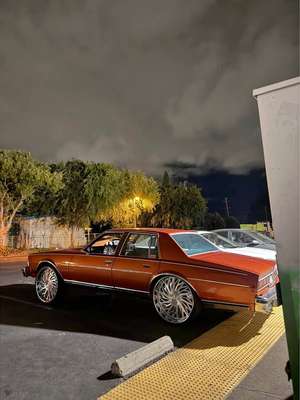 1977 Chevrolet Caprice Classic - LS Sedan 4D