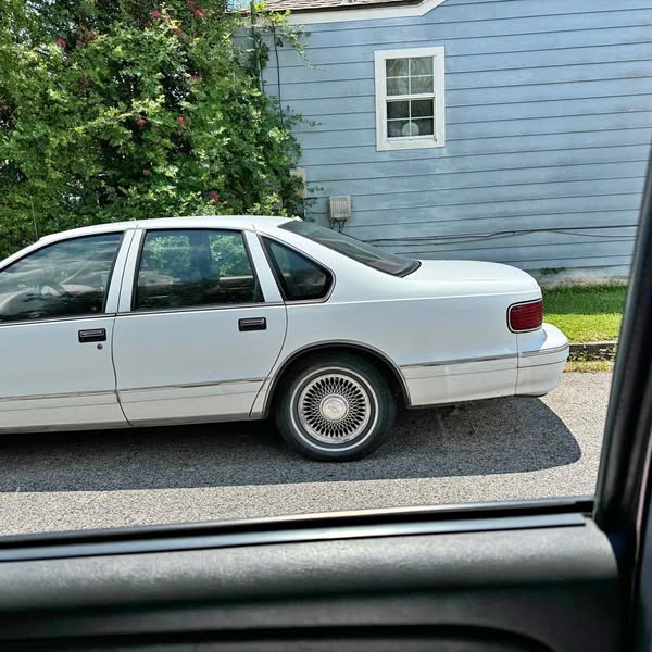 1995 Chevrolet Caprice - Classic Sedan 4D