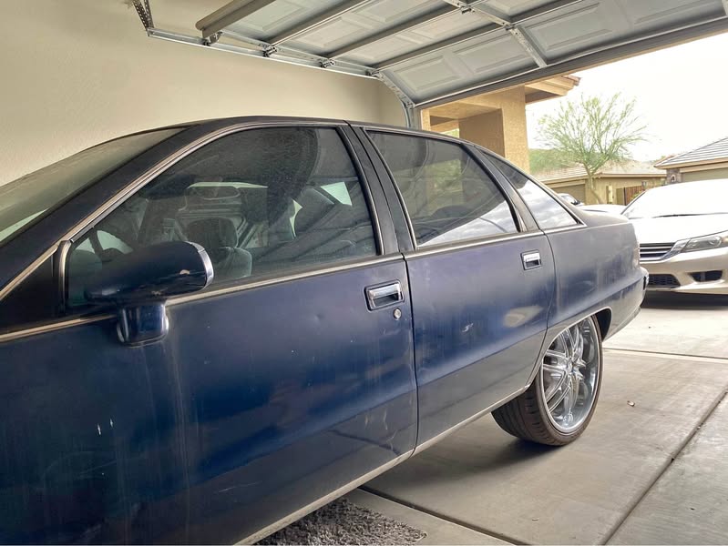 1991 Chevrolet Caprice Classic - Sedan 4D