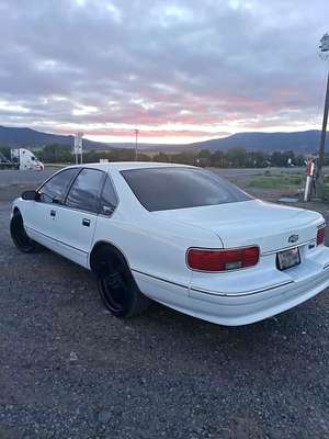 1996 Chevrolet Caprice Classic - Sedan 4D
