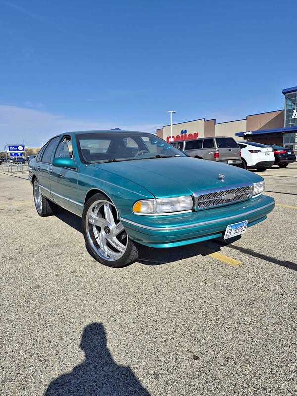 1996 Chevrolet Caprice Classic - Sedan 4D