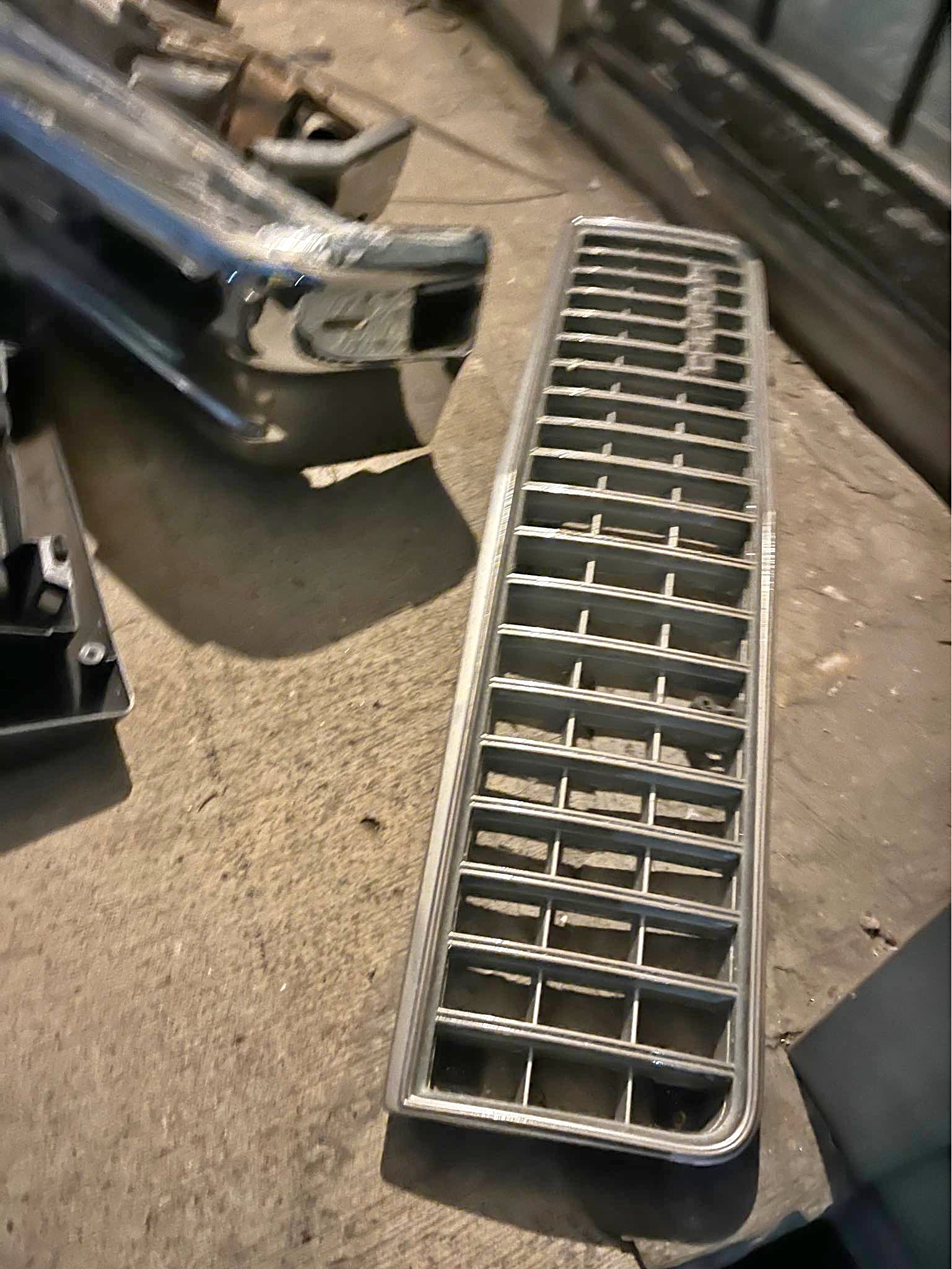 1987 Chevrolet Caprice Classic - Sedan 4D