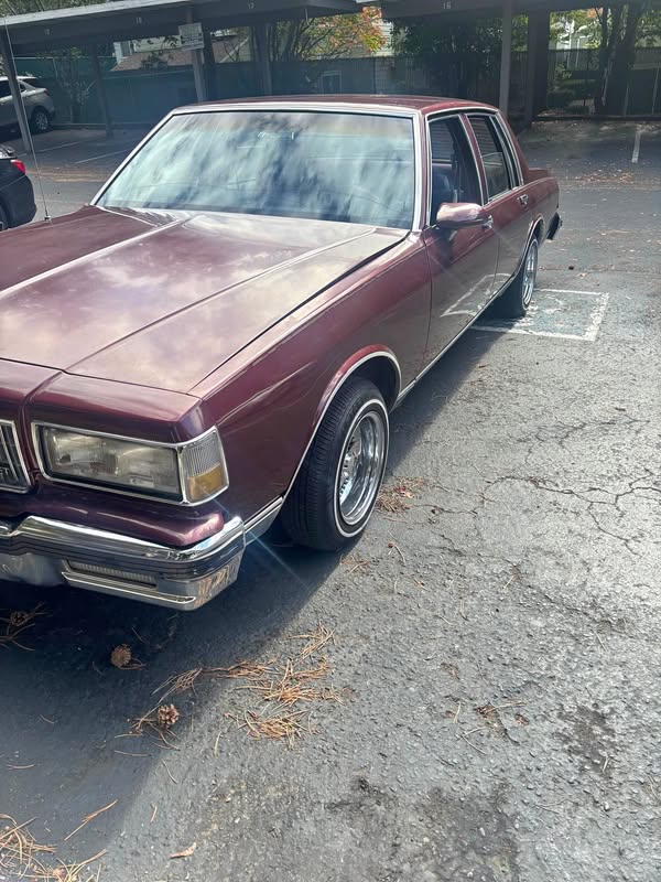 1988 Chevrolet Caprice Classic - Sedan 4D