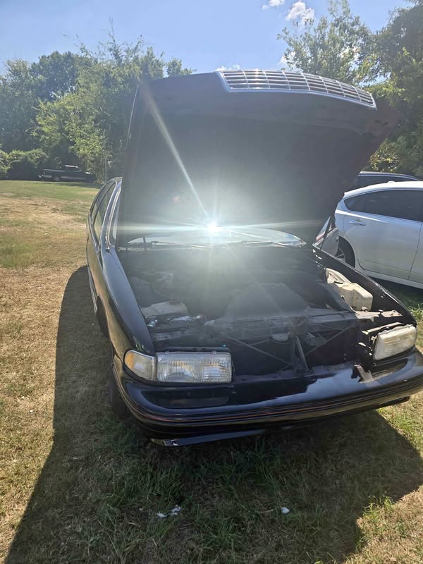 1993 Chevrolet Caprice Classic - Sedan 4D