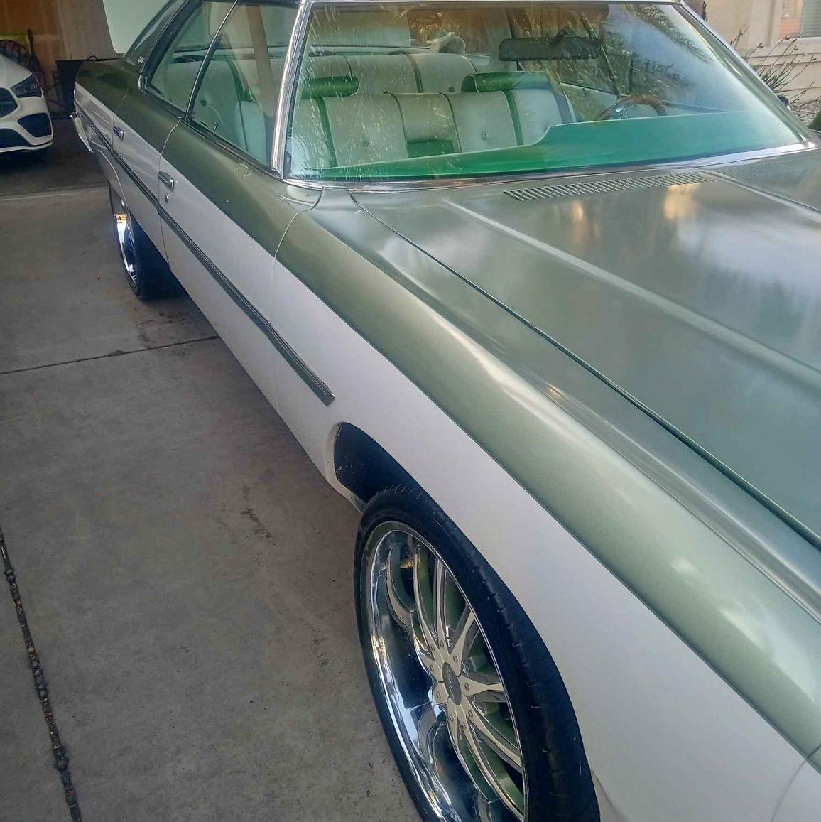 1975 Chevrolet Caprice Classic - Sedan 4D