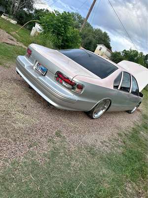 1994 Chevrolet Caprice Classic - Sedan 4D