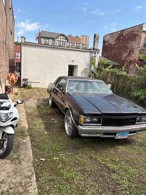 1977 Chevrolet Caprice - Coupe