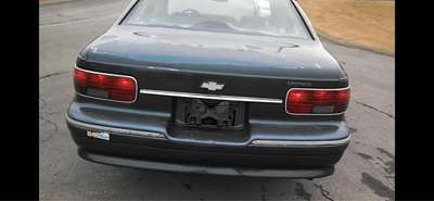 1993 Chevrolet Caprice Classic - Sedan 4D