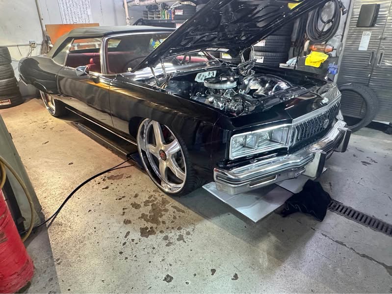 1975 Chevrolet Caprice - Classic Sedan 4D