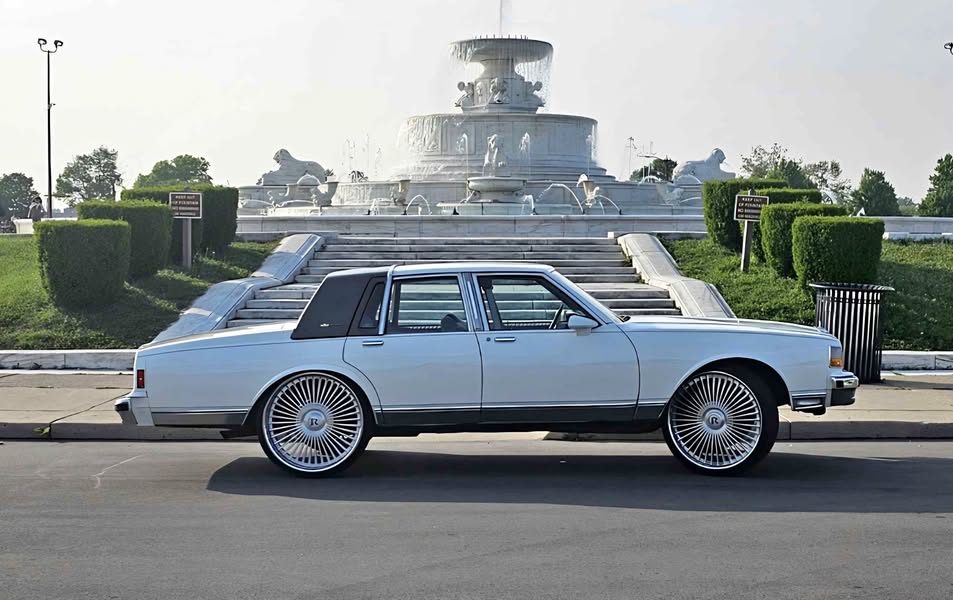 1990 Chevrolet Caprice Classic - LS Sedan 4D