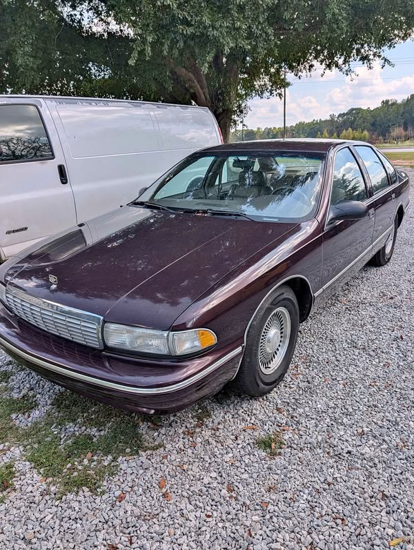 1995 Chevrolet Caprice Classic - LS Sedan 4D