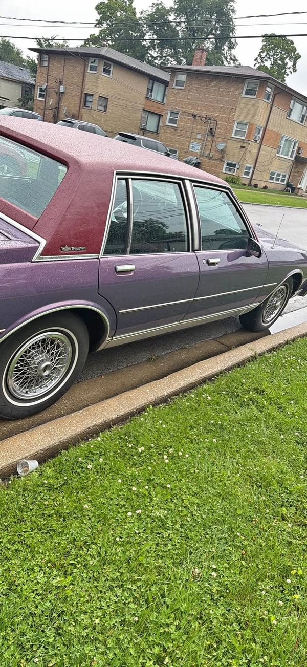 1987 Chevrolet Caprice Classic - Sedan 4D