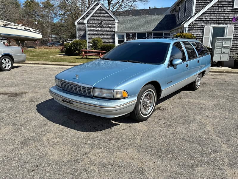1992 Chevrolet Caprice Classic - Wagon 4D