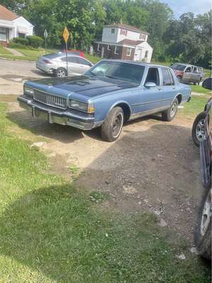 1989 Chevrolet Caprice - Sedan 4D