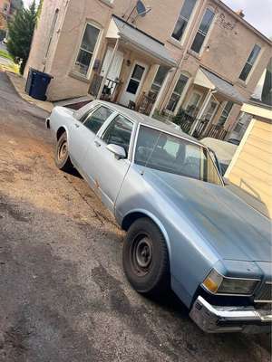 1989 Chevrolet Caprice Classic - Sedan 4D