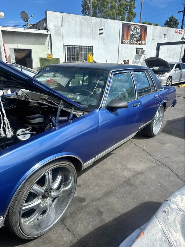 1987 Chevrolet Caprice - Classic Sedan 4D