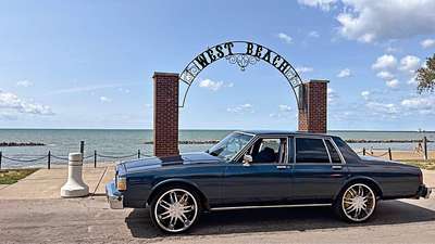 1990 Chevrolet Caprice Classic - Sedan 4D