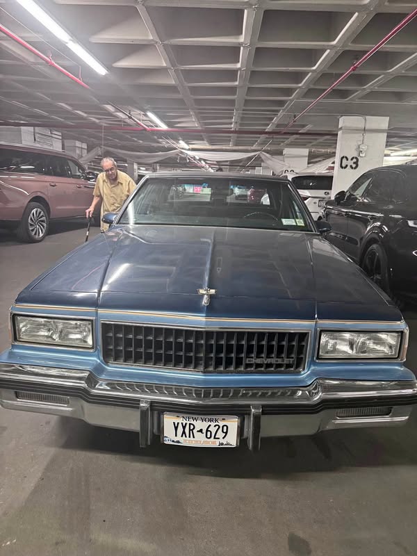 1988 Chevrolet Caprice Classic - Sedan 4D