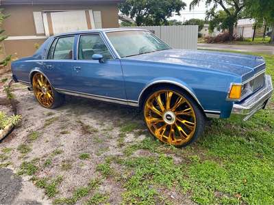 1977 Chevrolet Caprice - Classic Sedan 4D