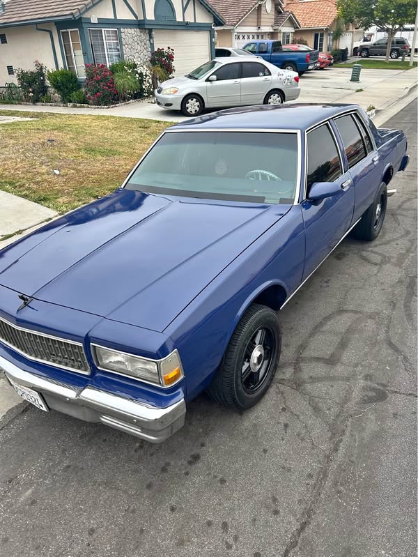 1988 Chevrolet Caprice - Classic Sedan 4D