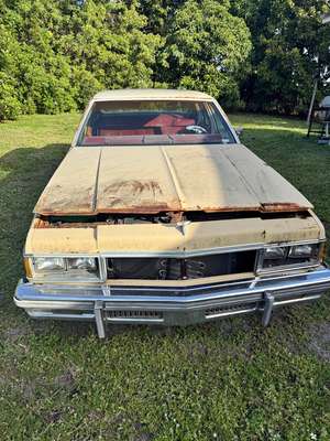 1977 Chevrolet Caprice - Classic Sedan 4D