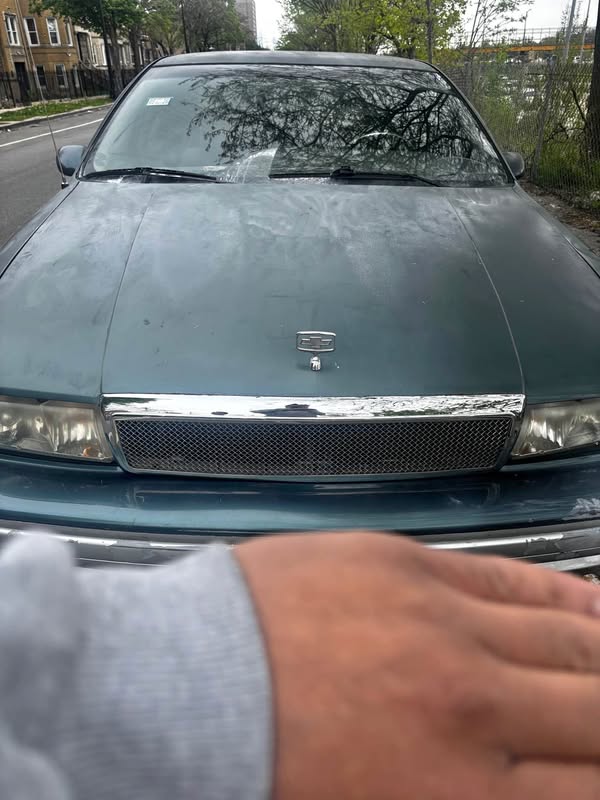 1992 Chevrolet Caprice Classic - Sedan 4D