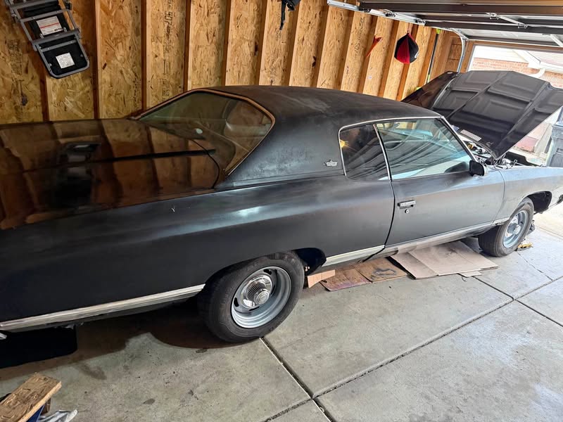 1972 Chevrolet Caprice Classic - 2 door Coupe