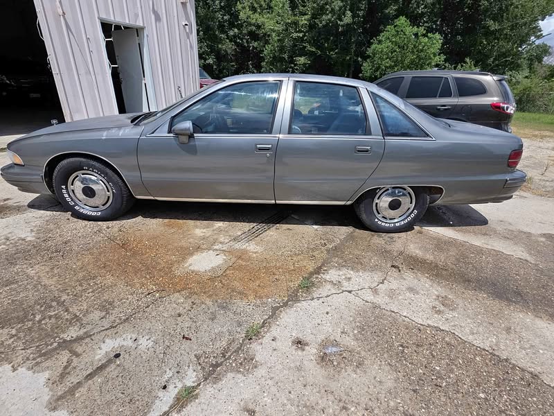 1993 Chevrolet Caprice Classic - Sedan 4D