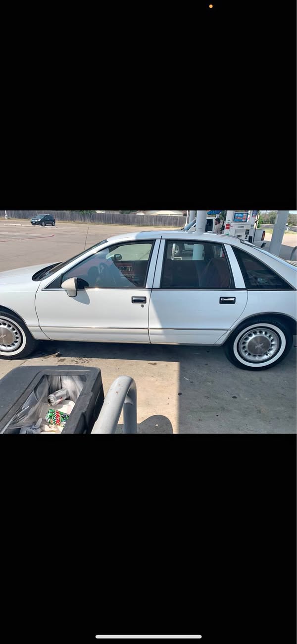 1994 Chevrolet Caprice Classic - Sedan 4D