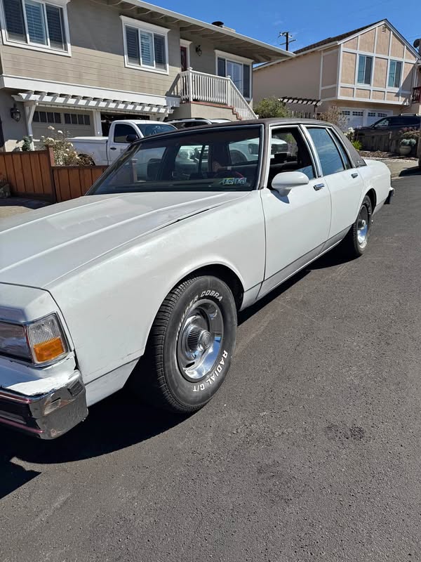 1989 Chevrolet Caprice Classic - Sedan 4D